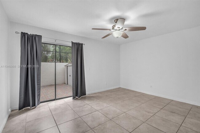 Building Photo - 11125 SW 134th Ct