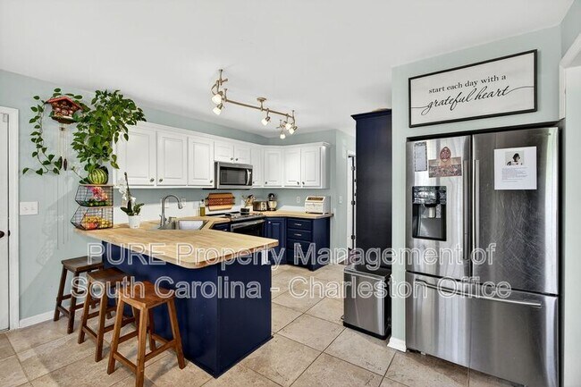 Building Photo - 8591 Cislo Ct