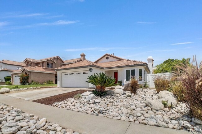 Building Photo - 501 Roosevelt St