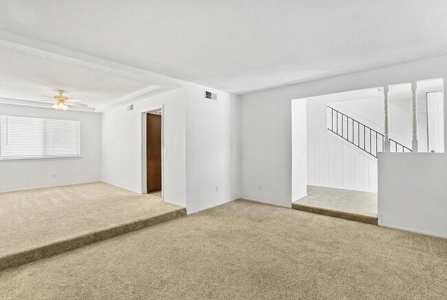 Building Photo - 3008 Matador Dr NE