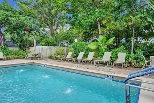 Building Photo - 801 S Federal Hwy