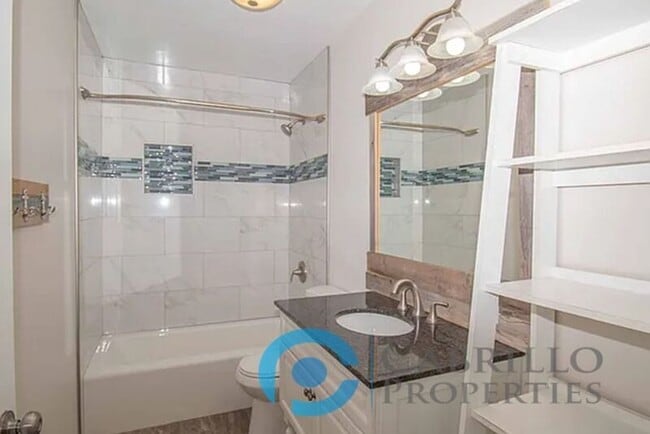 Building Photo - 6311 Inman St