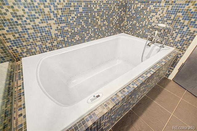 Building Photo - 1401 Wewatta St