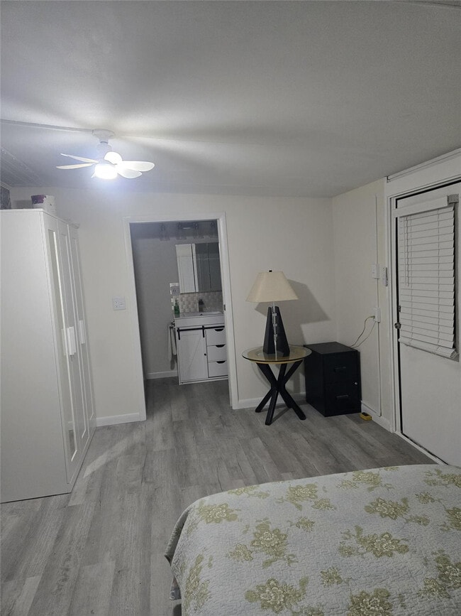 Building Photo - 2321 SW 87th Terrace