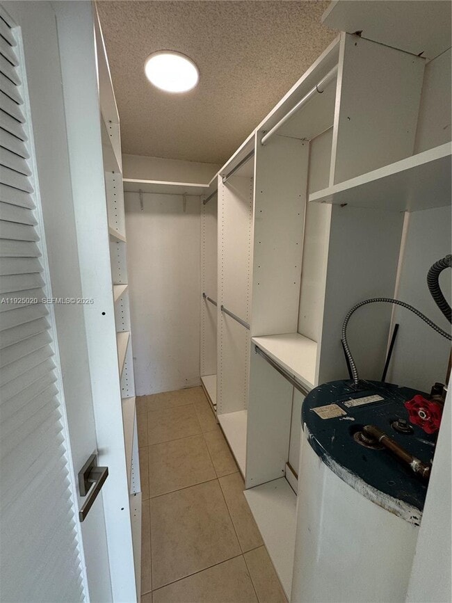 Building Photo - 145 SE 25th Rd