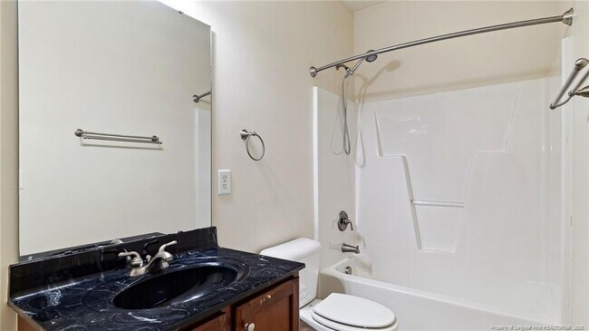 Building Photo - 736 Kensington Park Rd