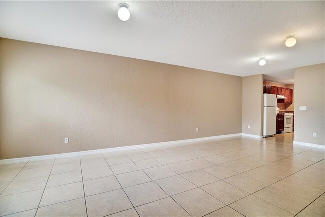 Building Photo - 825 Douglass Ave