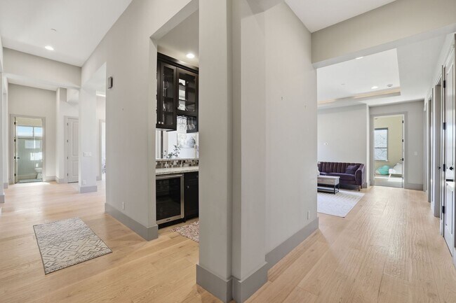 Building Photo - 3813 Calverhall Way