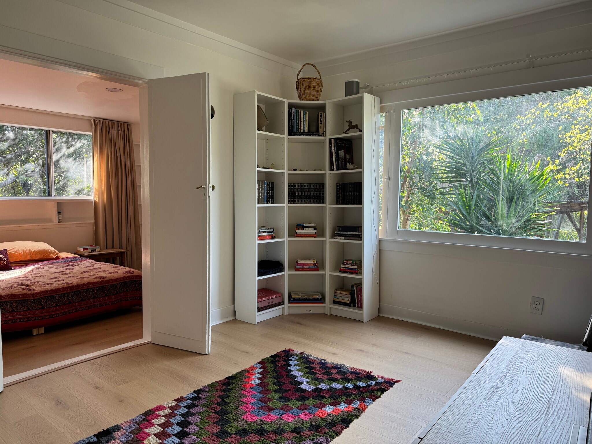 Building Photo - 5924 Hayes Ave