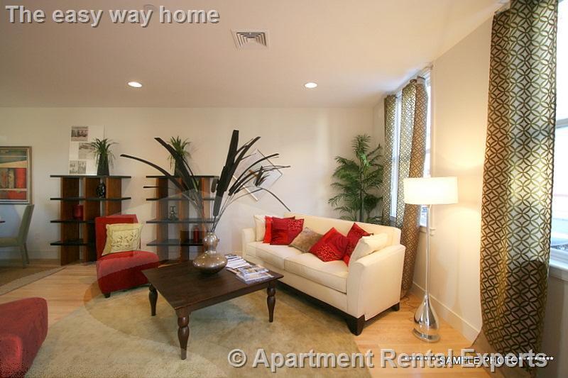 Building Photo - 110 Second St Unit #PH13