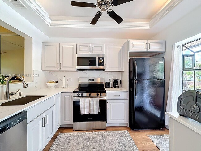 Building Photo - 2363 SW 15th St