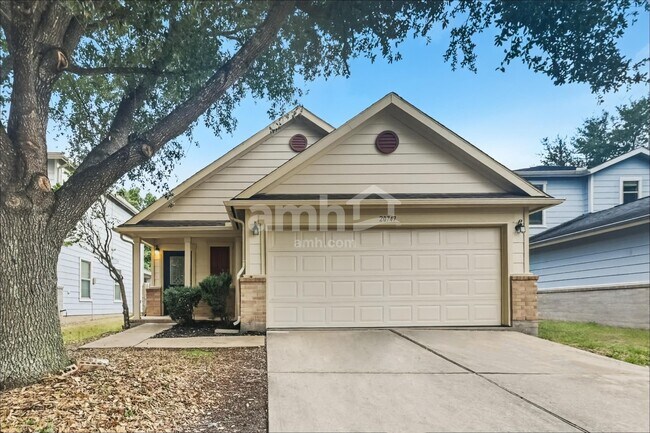Building Photo - 20747 Cypress Post Dr