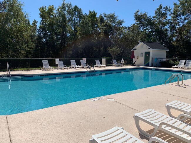 Building Photo - First Floor 3 Bedroom, 2 Bath Condo at Riverwoods in Murrells Inlet!