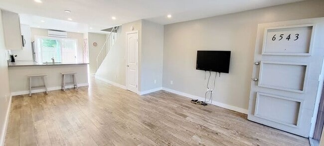 Building Photo - Charming 2BR Retreat with Private Patio, Scenic Views & Resort-Style Amenities