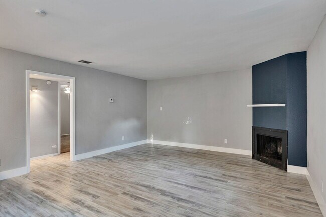 Building Photo - 4721 Blueberry Trail