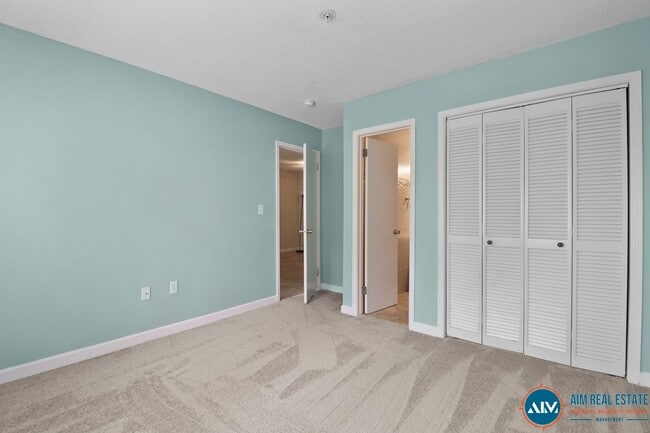 Building Photo - Move-In Ready 2 Bedroom Condo – Steps from...