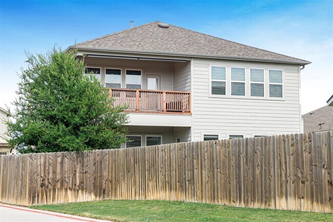 Building Photo - 4651 Katherine Dr