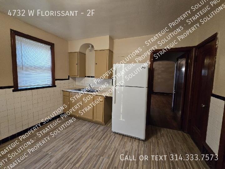 Building Photo - 4732 W Florissant Ave