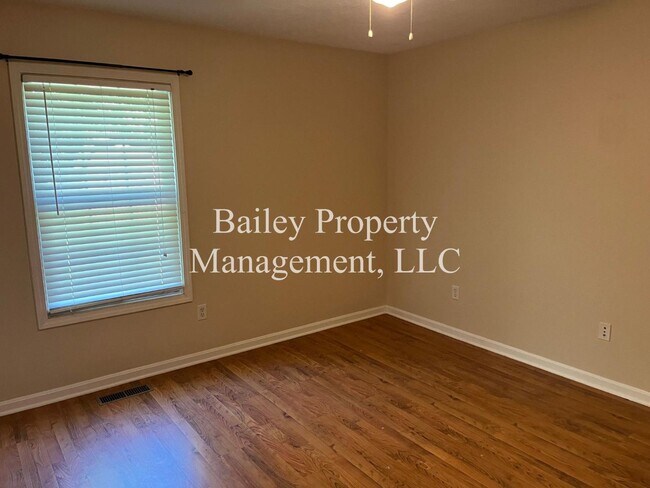 Building Photo - 5117 Rising Oak Ct