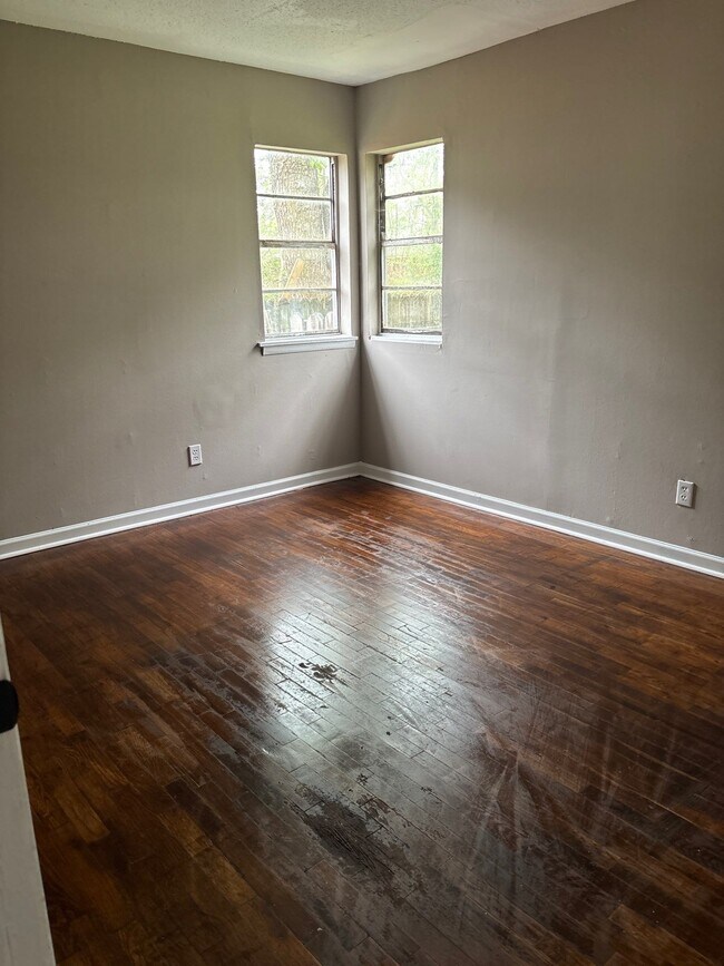 Building Photo - 959 Norris St