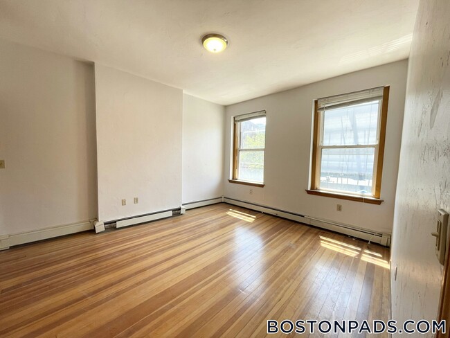 Building Photo - 259 North St
