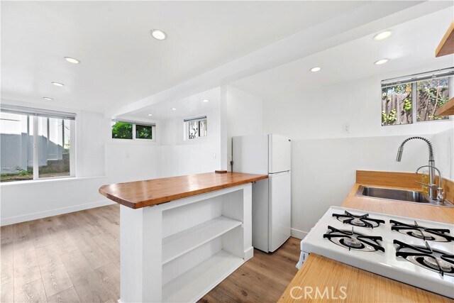 Building Photo - 31642 Virginia Way