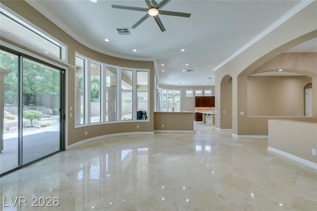 Building Photo - Elegant Anthem Country Club Residence with Spa, Balcony & 3-Car Garage