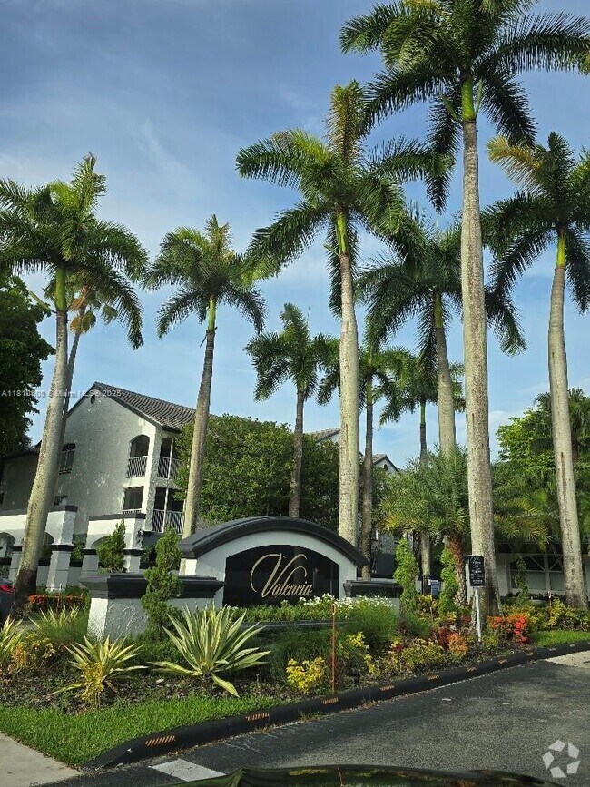 Building Photo - 4555 NW 99th Ave