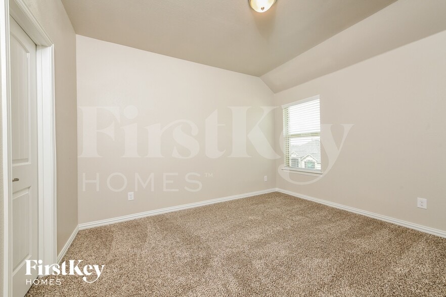 Building Photo - 14881 Gilley Ln