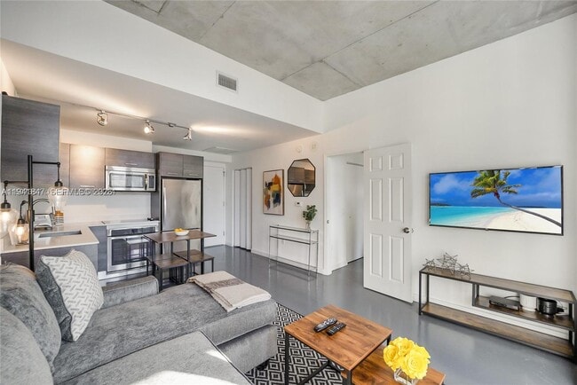 Building Photo - 151 SE 1st St