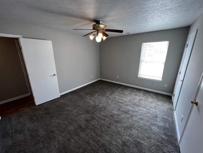 Building Photo - 9408 Pirouette Ave