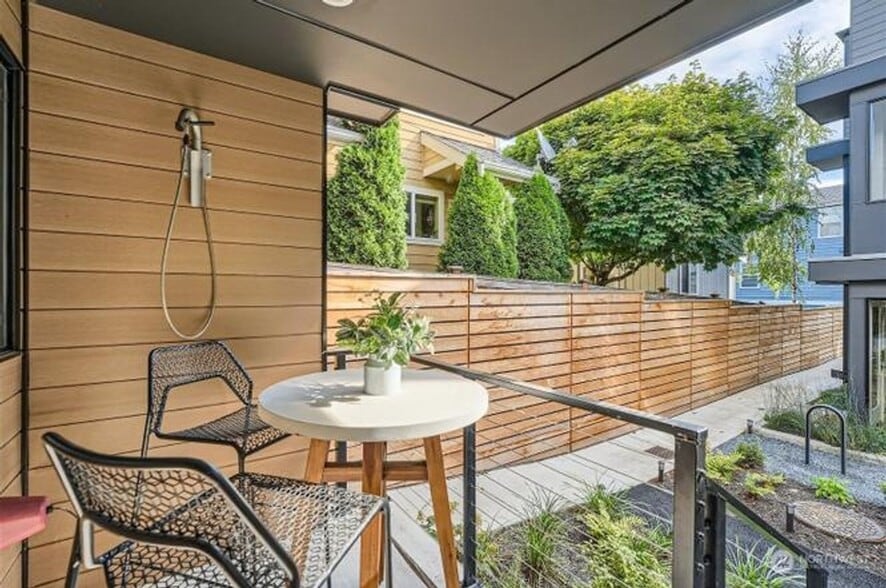 Building Photo - 7510 43rd Ave S