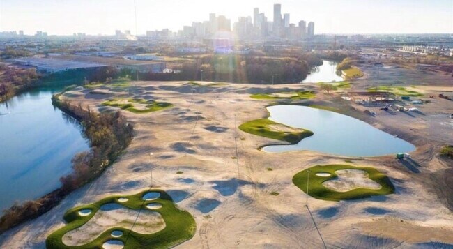 Building Photo - 4702 Coke St