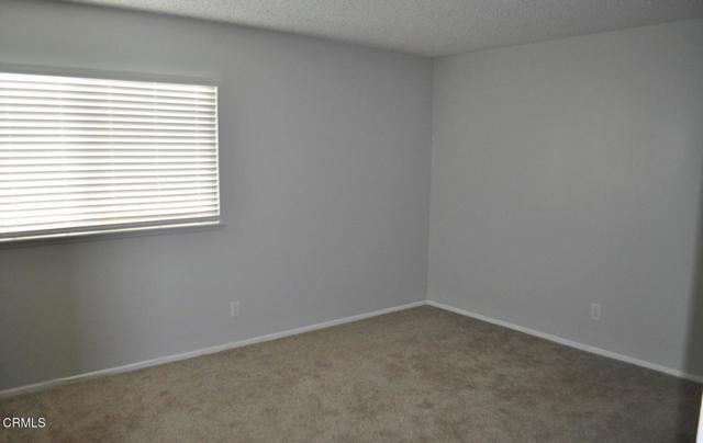 Building Photo - 3305 Hilltop Dr