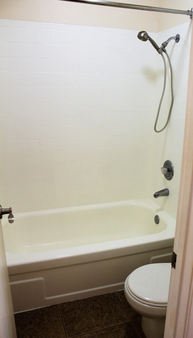 Building Photo - One Bedroom, One Bath Condo at Monaco South Condominiums