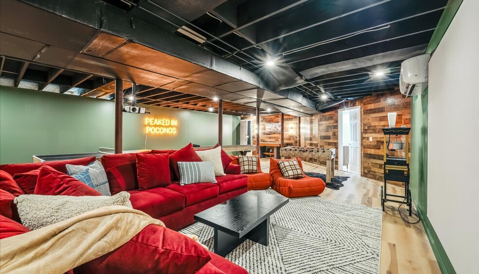 Building Photo - 280 Canal Rd