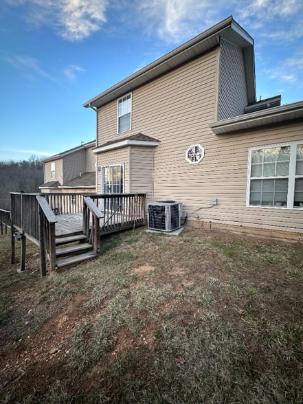 Building Photo - 358 Carmel Valley Way