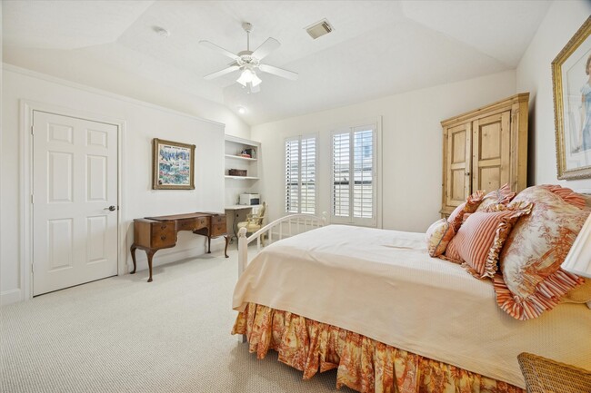 Building Photo - 2643 Westgate Dr