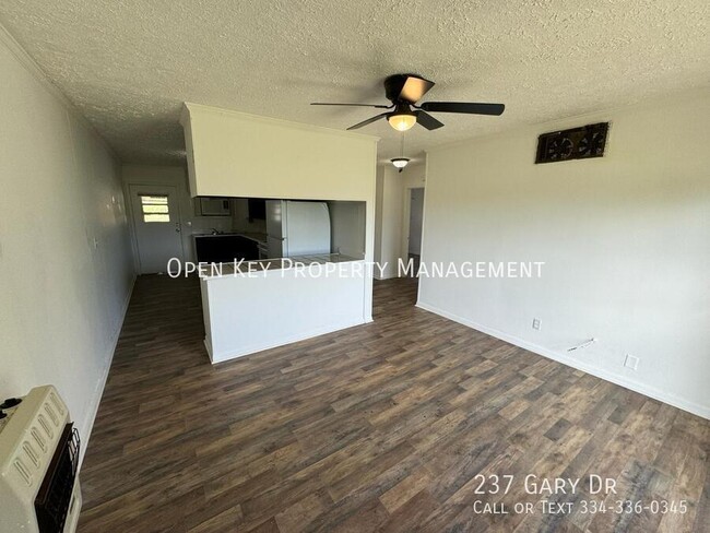 Building Photo - 237 Gary Dr