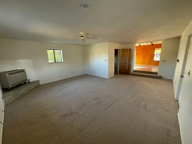 Building Photo - 488 Mountain Shadows Rd