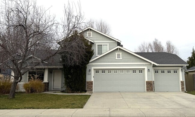 Primary Photo - Perfect 4 bed 2.5 ba home in the desirable Sundance Subdiv. off McMillan & Meridian Rd.