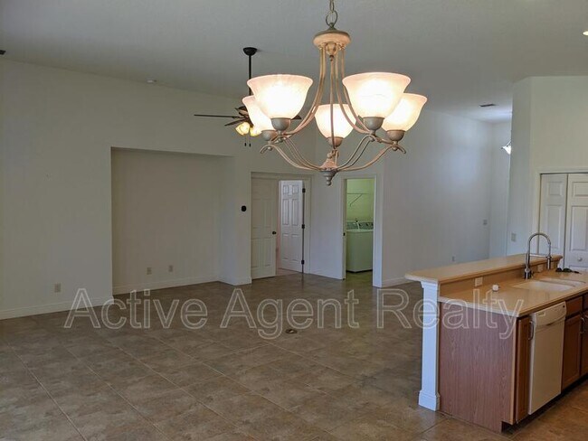 Building Photo - 1882 W Angelica Loop