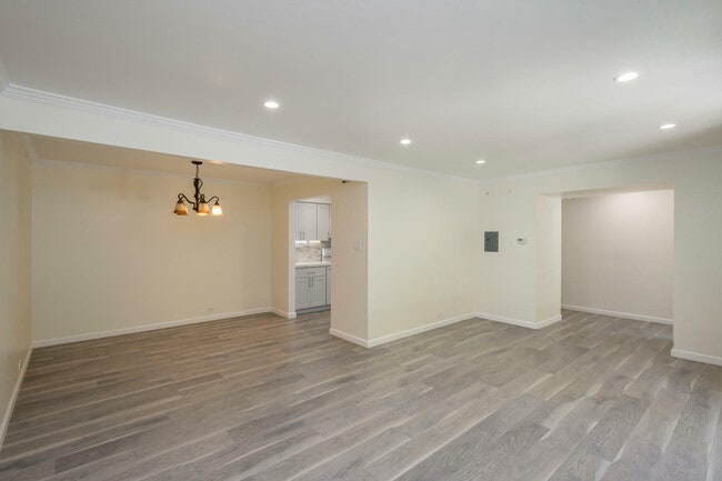Building Photo - 5105 Admiralty Ln