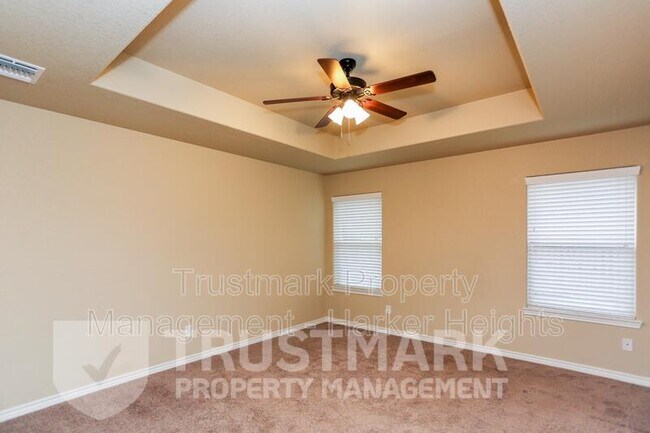 Building Photo - 1304 Risen Star Ln