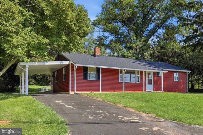 Building Photo - 4015 Jefferson Pike
