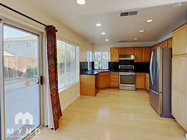 Building Photo - 5432 Crimson Cir