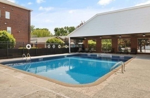 Building Photo - 7 Conant Rd