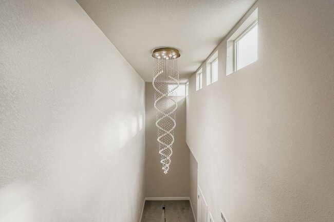 Building Photo - 177 S Harrison St