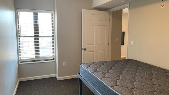 Interior Photo - 408 E Springfield