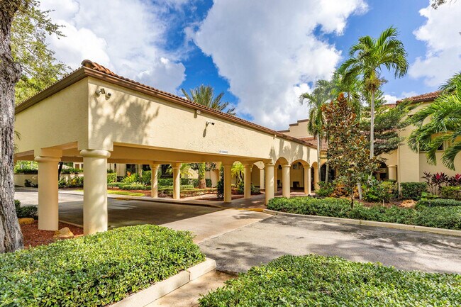 Building Photo - 9470 Poinciana Pl